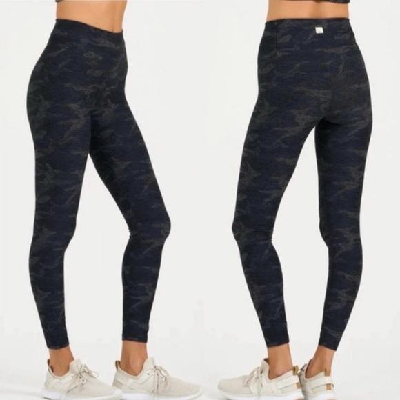 Vuori Pants - Vuori clean elevation leggings